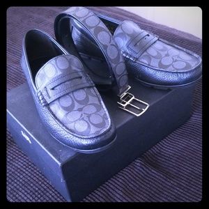 Coach loafers and matching reversible belt size 32